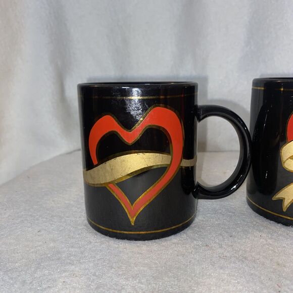 LOT OF 2 VINTAGE 1995 J.J.J COFFEE MUG HEART BLACK MUG HEART HEART RARE - Picture 4 of 11